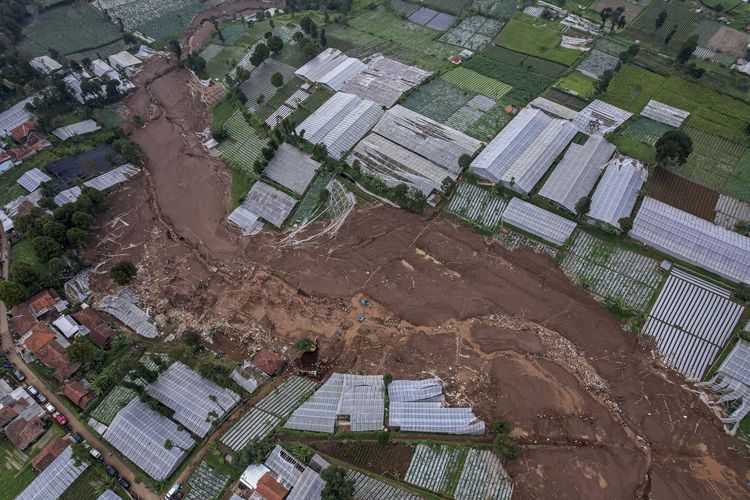 Longsor Cisarua Di Duga Ada Pelanggaran Lingkungan