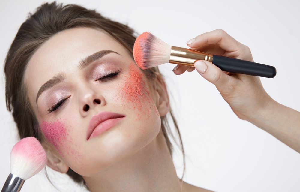 Blush On: Fungsi, Dan Cara Menggunakannya Dengan Tepat