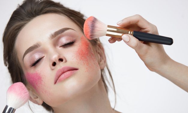 Blush On: Fungsi, Dan Cara Menggunakannya Dengan Tepat