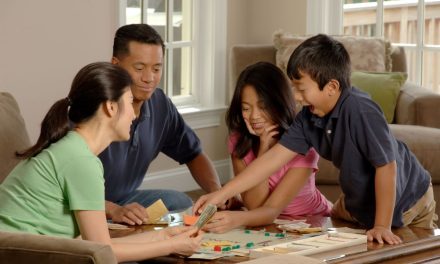 Kebersamaan Keluarga Menjaga Hubungan Dekat Tanpa Gadget