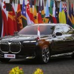 Sejarah BMW: Dari Pabrik Pesawat Hingga Mobil Mewah Ikonik