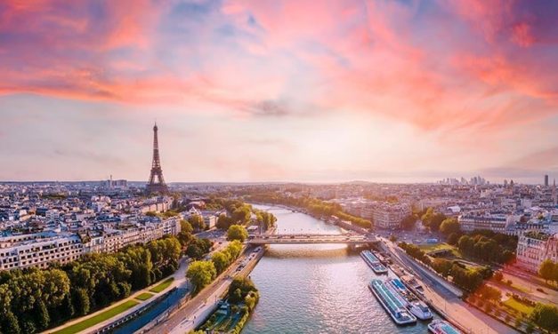 Menjelajahi Paris: Kota Romantis Tak Pernah Kehilangan Pesona