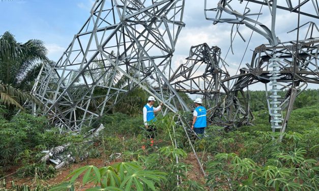 Hujan Lebat Dan Angin Kencang Rusak 12 Tower Transmisi