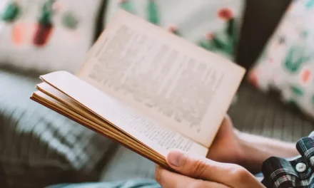 Manfaat Membaca Buku Untuk Pengembangan Diri