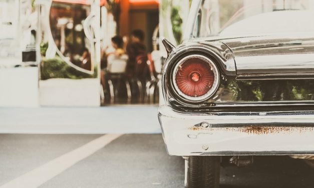 Pesona Mobil Klasik Yang Tak Lekang Oleh Waktu