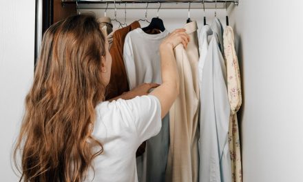 Baju Branded Terbaik Yang Tetap Populer Meski Tren Berganti