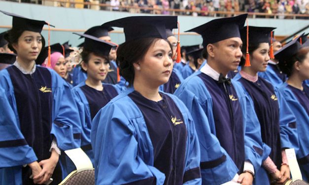Persiapan Wisuda: Mulai Dari Pakaian Yang Perlu Disiapkan