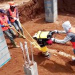 Pekerja Konstruksi: Peran Berbagai Profesi Proyek Bangunan