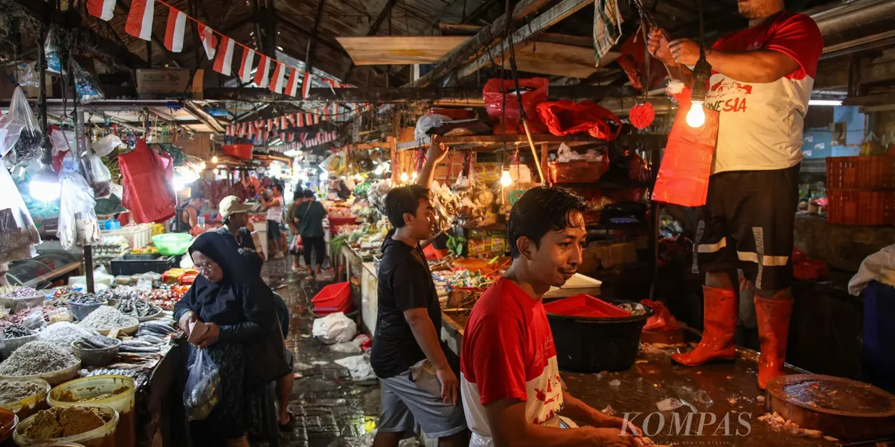 Revitalisasi Pasar Tradisional Menjaga Persaingan Pedagang Lokal